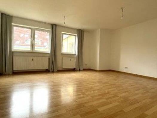 Wohnung zur Miete 325 € 1 Zimmer 31 m² 4. Geschoss Südstadt Fürth 90763