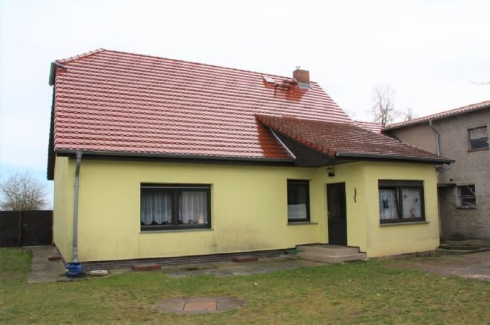 Haus zum Kauf 329.000 € 5 Zimmer 133 m²<br/>Wohnfläche 6.411 m²<br/>Grundstück ab sofort<br/>Verfügbarkeit Dargun Dargun 17159