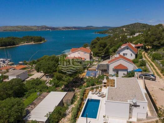 Einfamilienhaus zum Kauf 470.000 € 3 Zimmer 90 m² Bilice, Šibenik - Okolica Bilice 22000