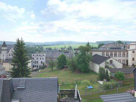 Mehrfamilienhaus zum Kauf 285.000 € 17 Zimmer 408 m² 260 m² Grundstück frei ab sofort Treuen 08233