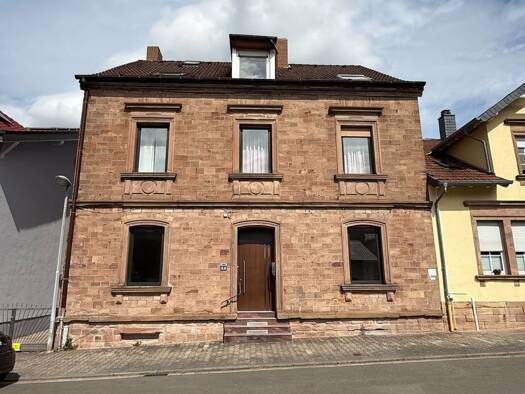 Einfamilienhaus zur Miete 2.200 € 8 Zimmer 298 m² 954 m² Grundstück frei ab sofort Kirchheimbolanden 67292