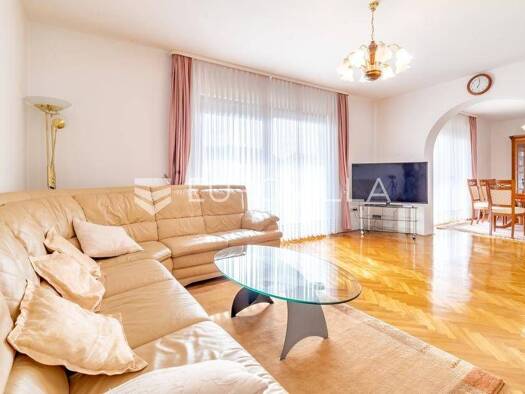 Haus zum Kauf 470.000 € 5 Zimmer 390 m² Zeljeznicka Sesvete 10361