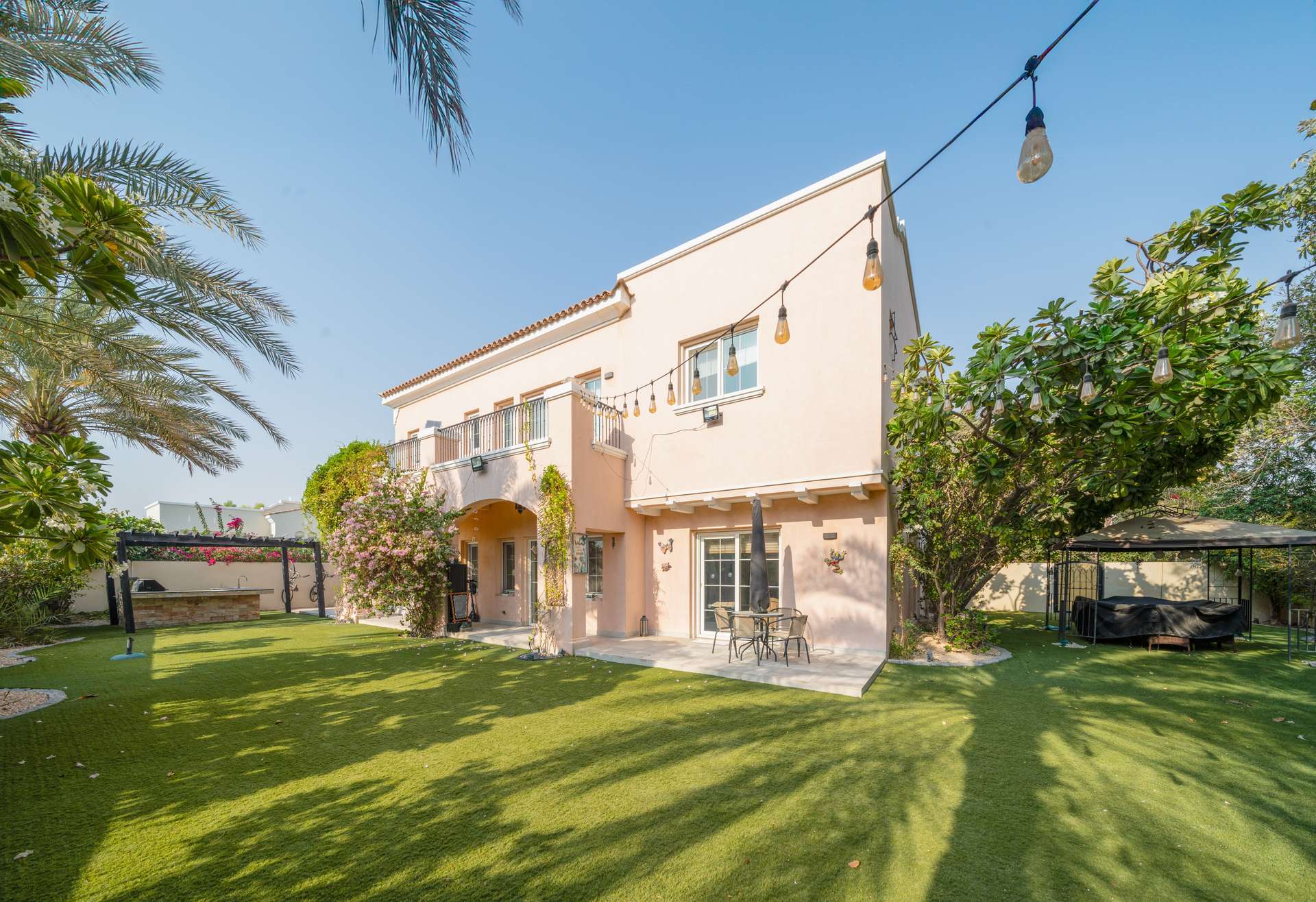 Villa zum Kauf 3.049.292 € 7 Zimmer 487 m²<br/>Wohnfläche 890,8 m²<br/>Grundstück Dubai