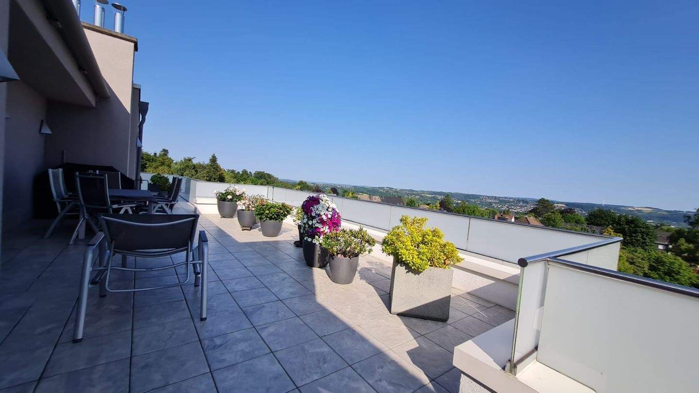 Property thumbnail 6