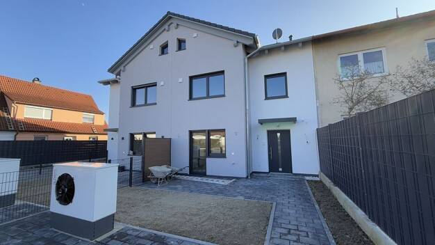 Reihenmittelhaus zur Miete 1.695 € 5 Zimmer 150,4 m² 209 m² Grundstück frei ab sofort Röntgenstraße 10 Töging Töging a.Inn 84513