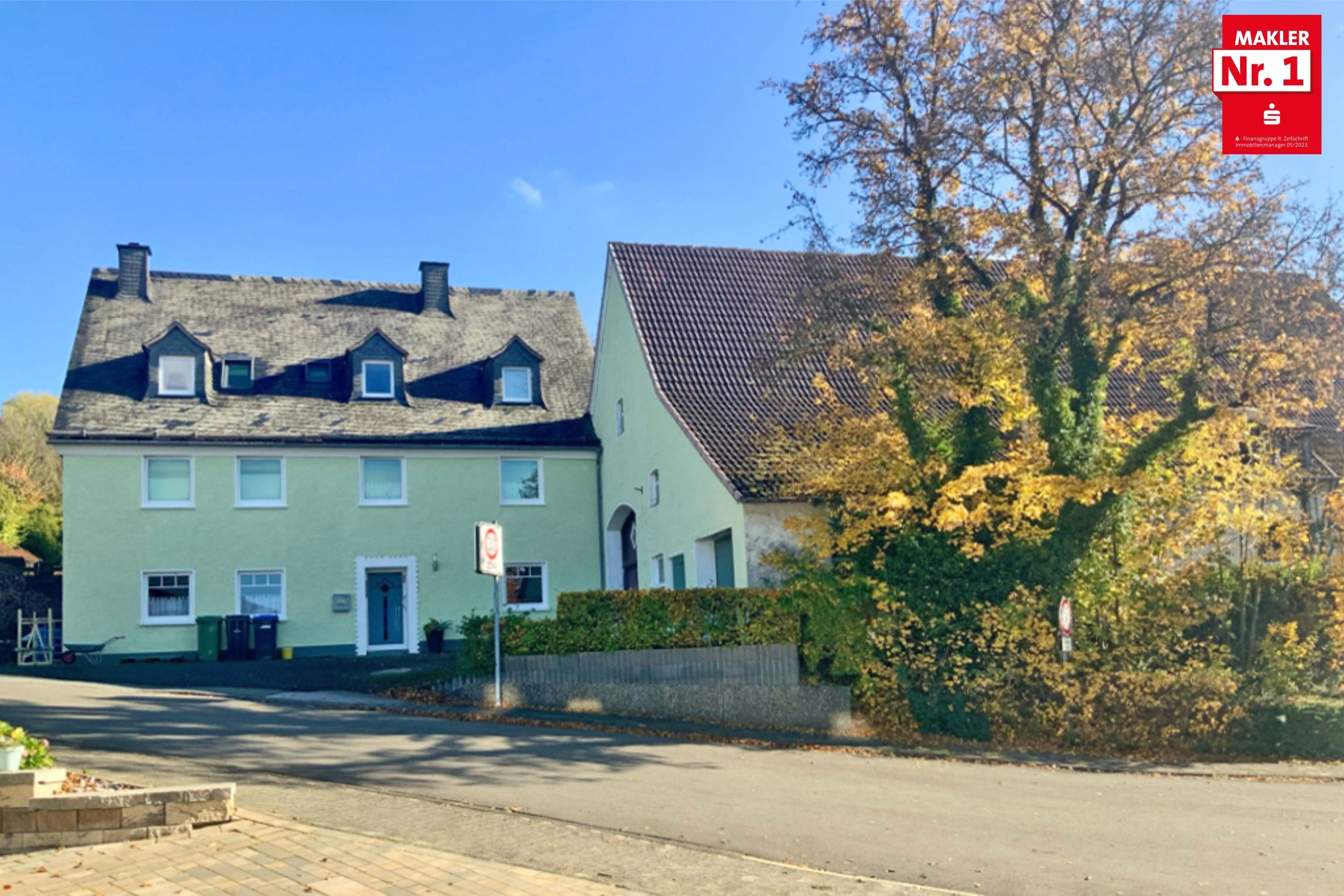 Einfamilienhaus zum Kauf 196.000 € 8 Zimmer 250 m²<br/>Wohnfläche 1.300 m²<br/>Grundstück Thülen Brilon 59929