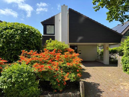 Einfamilienhaus zum Kauf provisionsfrei 1.095.000 € 8 Zimmer 136 m² 611 m² Grundstück Wellingsbüttel Hamburg 22391