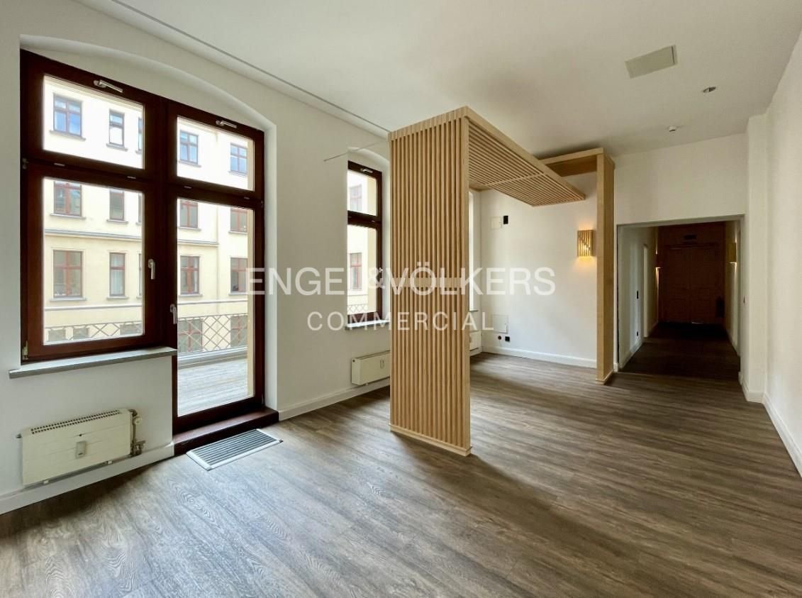 Büro-/Praxisfläche zur Miete 27 € 394 m²<br/>Bürofläche ab 394 m²<br/>Teilbarkeit Mitte Berlin 10178