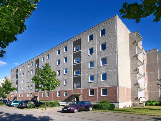 Wohnung zur Miete 299 € 2 Zimmer 49,9 m² 5. Geschoss Hosangweg 2 Bergen Bergen auf Rügen 18528