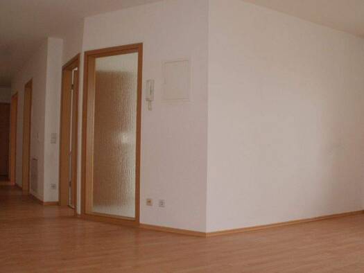Wohnung zur Miete 320 € 2 Zimmer 63 m² 4. Geschoss Meerane 08393
