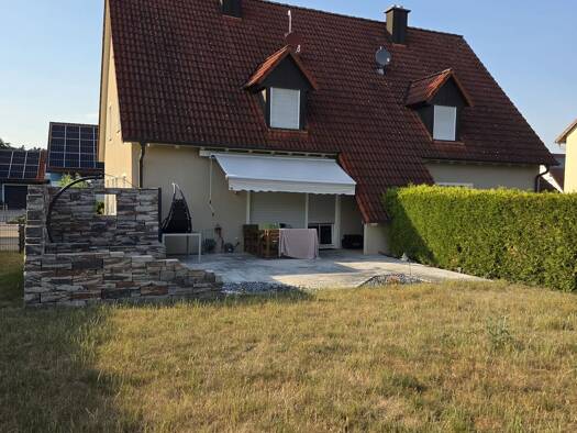 Doppelhaushälfte zur Miete 1.100 € 4 Zimmer 114 m² frei ab 01.09.2026 Langlau Pfofeld 91738