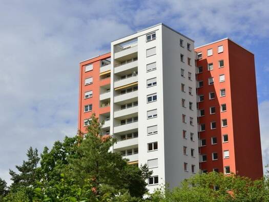Wohnung zur Miete 702 € 3 Zimmer 84,3 m² 13. Geschoss frei ab 01.10.2026 Friedrich-Bauer-Straße 1 Erlangen-Süd Erlangen 91058