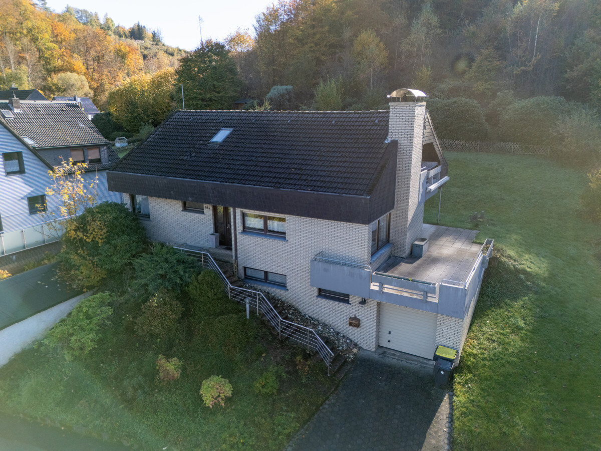 Einfamilienhaus zum Kauf 236.000 € 7 Zimmer 162 m²<br/>Wohnfläche 831 m²<br/>Grundstück Dahle Altena / Dahle 58762