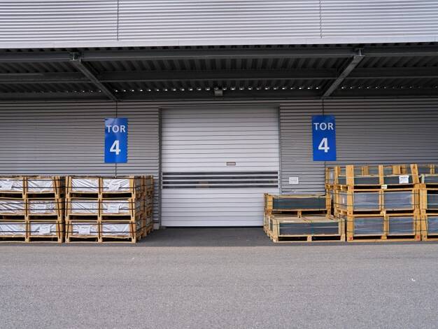 Lagerhalle zur Miete 8,50 € 3.213 m² Lagerfläche Maria-Reiche-Straße 2 a Klotzsche Ortsamtsbereich Klotzsche 01109