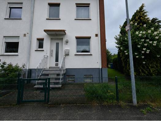 Reihenendhaus zum Kauf 279.000 € 6 Zimmer 133 m² 430 m² Grundstück Tenever Ost 28325