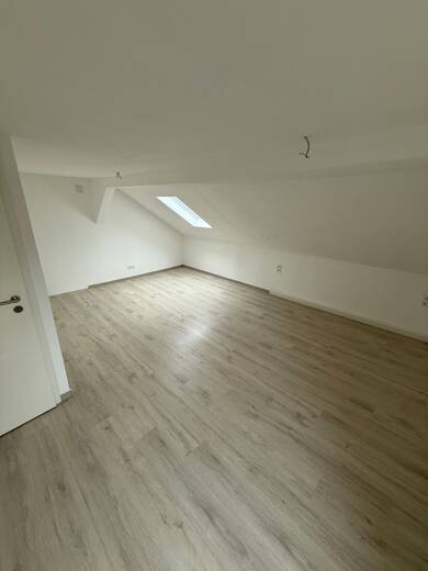 Wohnung zur Miete 830 € 4 Zimmer 128 m² frei ab 01.07.2025 Brand Marktredwitz 95615