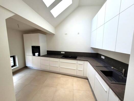 Wohnung zur Miete 865 € 2 Zimmer 72 m² 4. Geschoss frei ab sofort Beesener Straße 260 Innenstadt Halle 06110