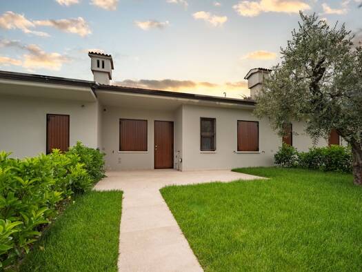 Doppelhaushälfte zum Kauf 370.000 € 3 Zimmer 63,9 m² 220 m² Grundstück Viale Michelangelo 150 Desenzano del Garda 25015