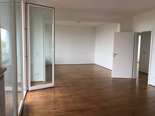Terrassenwohnung zum Kauf 660.000 € 3 Zimmer 121 m² 6. Geschoss frei ab sofort Düsseldorf 40474