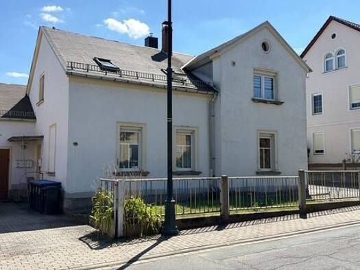 Mehrfamilienhaus zum Kauf als Kapitalanlage geeignet 149.900 € 9 Zimmer 246 m² 600 m² Grundstück Oschatz Oschatz 04758