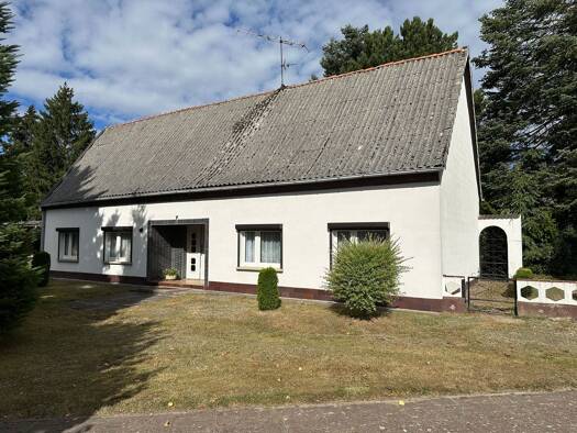 Einfamilienhaus zum Kauf 74.000 € 3 Zimmer 107 m² 2.272 m² Grundstück frei ab sofort Klein Gartz Salzwedel 29410