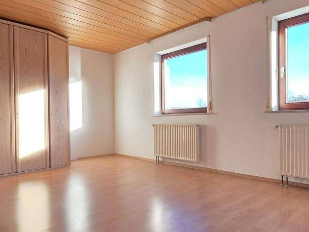 Reihenmittelhaus zum Kauf 297.000 € 4 Zimmer 95 m² 202 m² Grundstück Sparwiesen Uhingen 73066