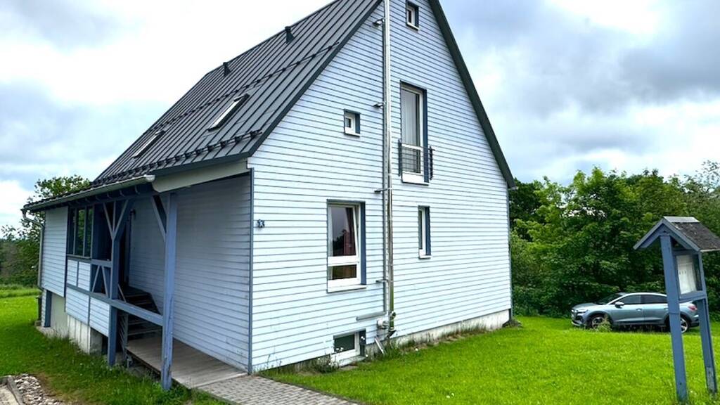 Hotel zum Kauf 299.000 € 9 Zimmer 15 Betten 687 m² Grundstück Forsthausstraße 13 Masserberg 98666