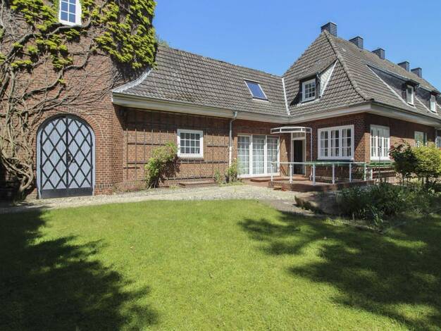 Reihenendhaus zum Kauf 475.000 € 6 Zimmer 125,1 m² 725,1 m² Grundstück Geesthacht 21502