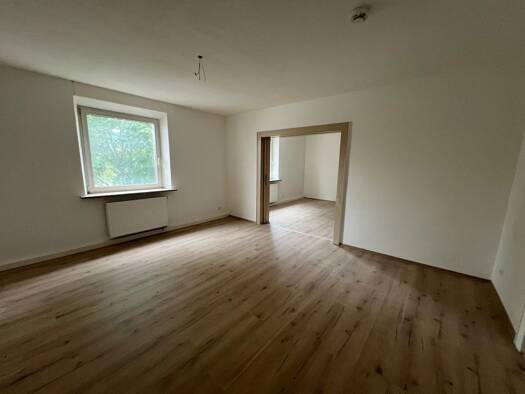 Wohnung zur Miete 610 € 3 Zimmer 87,4 m² Innenstadt Hof 95030