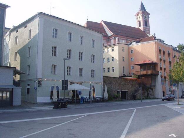 Studio zur Miete 400 € 1 Zimmer 30,4 m² 3. Geschoss Kastnergasse 2 Altstadt Passau 94032