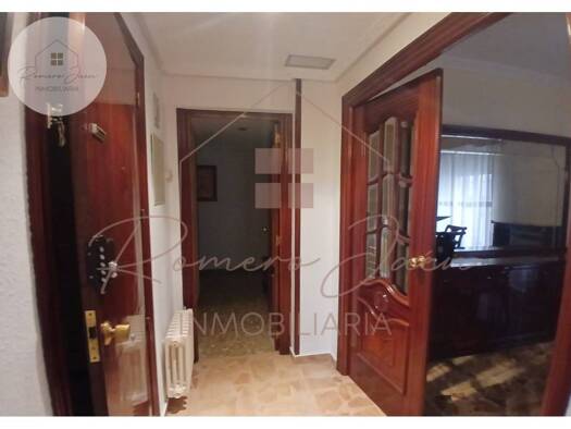Chalet zum Kauf 395.000 € 8 Zimmer 472 m² Jaén 23004