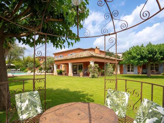 Einfamilienhaus zum Kauf 2.370.000 € 8 Zimmer 300 m² 2.022 m² Grundstück GRIMAUD 83310