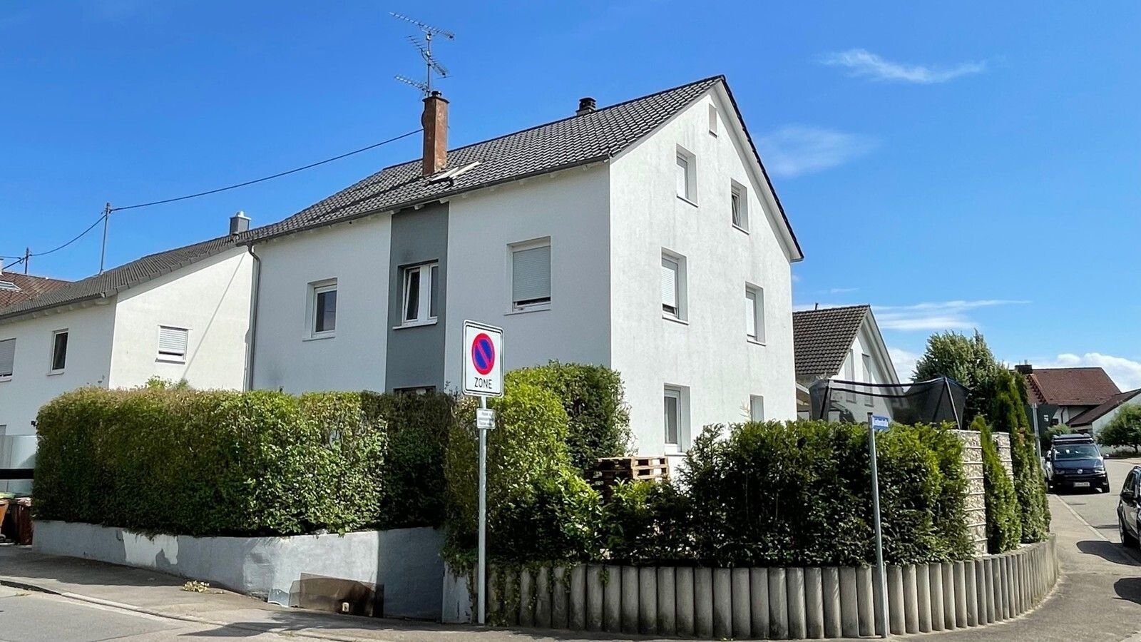 Mehrfamilienhaus zum Kauf 615.000 € 11 Zimmer 242 m²<br/>Wohnfläche 335 m²<br/>Grundstück ab sofort<br/>Verfügbarkeit Hofen Bönnigheim / Bönnigheim (LB) 74357