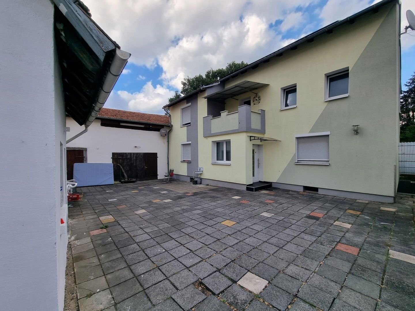 Mehrfamilienhaus zum Kauf provisionsfrei 525.000 € 6 Zimmer 145 m²<br/>Wohnfläche 596 m²<br/>Grundstück Gundernhausen Roßdorf Gundernhausen 64380