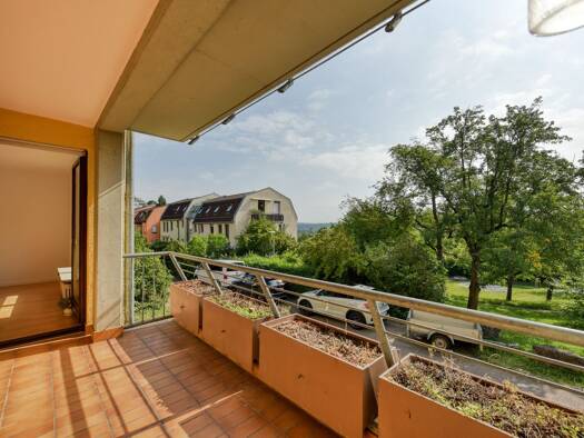Wohnung zum Kauf 395.000 € 4 Zimmer 89,3 m² 1. Geschoss frei ab sofort Gerhart-Hauptmann-Weg 1 Freiberg Stuttgart 70437