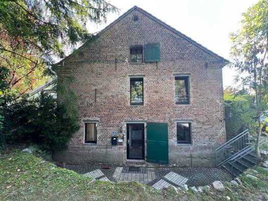 Einfamilienhaus zur Miete 2.350 € 4 Zimmer 240 m² 400 m² Grundstück Gräfrath Solingen 42653