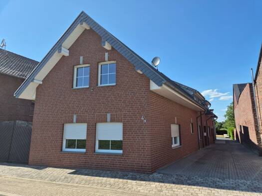 Wohnung zur Miete 1.350 € 4 Zimmer 165 m² Geschoss 1/2 frei ab sofort Petersholz Wegberg 41844