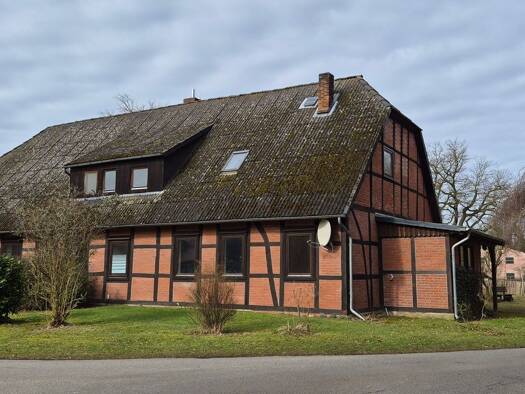 Einfamilienhaus zum Kauf 170.000 € 8 Zimmer 290 m² 1.000 m² Grundstück frei ab sofort Lomitz Prezelle 29491