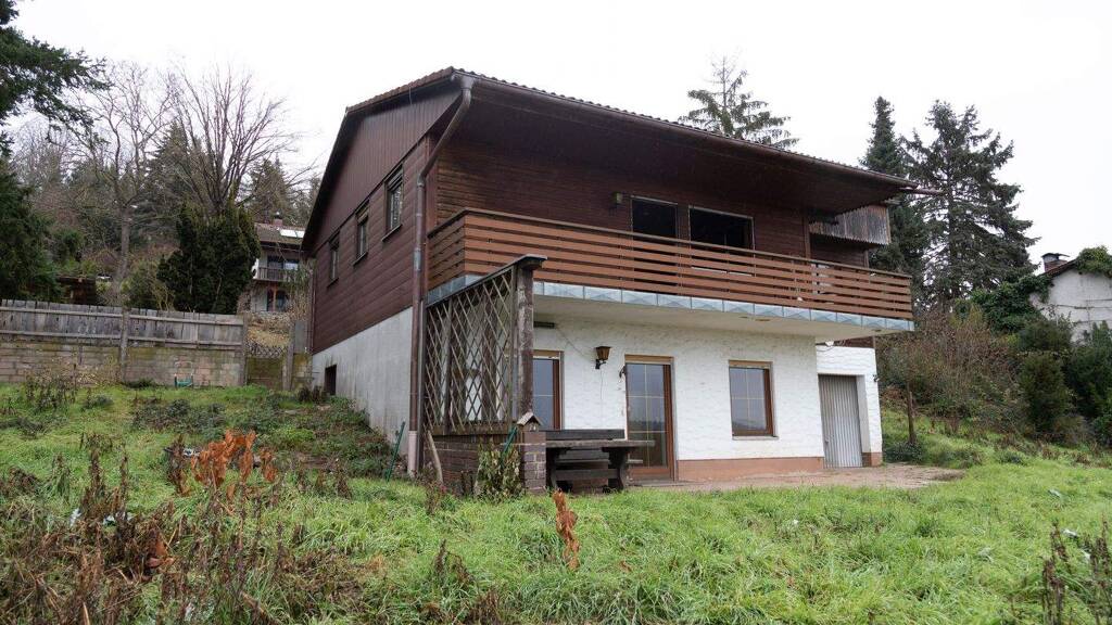 Einfamilienhaus zum Kauf provisionsfrei 185.000 € 4,5 Zimmer 102 m² 963 m² Grundstück frei ab sofort Stübach Diespeck 91456