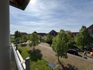 Wohnung zum Kauf 210.000 € 4 Zimmer 94,9 m² Dachgeschoss, 3. Geschoss Schkeuditz Schkeuditz 04435