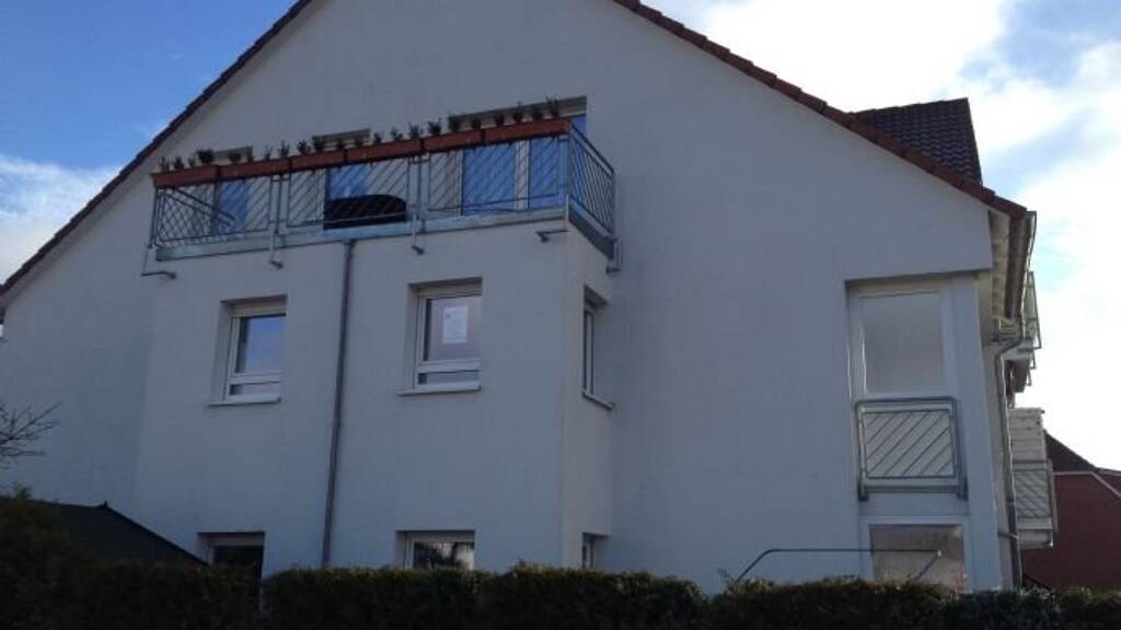 Wohnung zum Kauf 100.000 € 2 Zimmer 47,6 m² 2. Geschoss Am Silberberg 43 Radeberg 01454