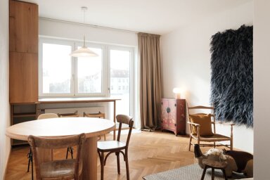 Wohnung zur Miete Wohnen auf Zeit 2.016 € 2 Zimmer 50 m² frei ab 01.05.2025 Glogauer Straße Kreuzberg Berlin 10999