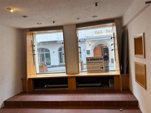 Ladenfläche zur Miete 498 € 52 m² Verkaufsfläche Coburg 96450