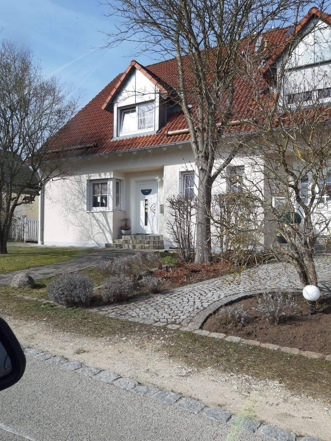 Immobilie in Velburg - Doppelhaushälfte - Bild 1