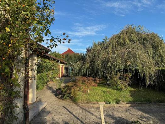 Doppelhaushälfte zum Kauf 290.000 € 5 Zimmer 124,3 m² 590 m² Grundstück Königsbrück 01936