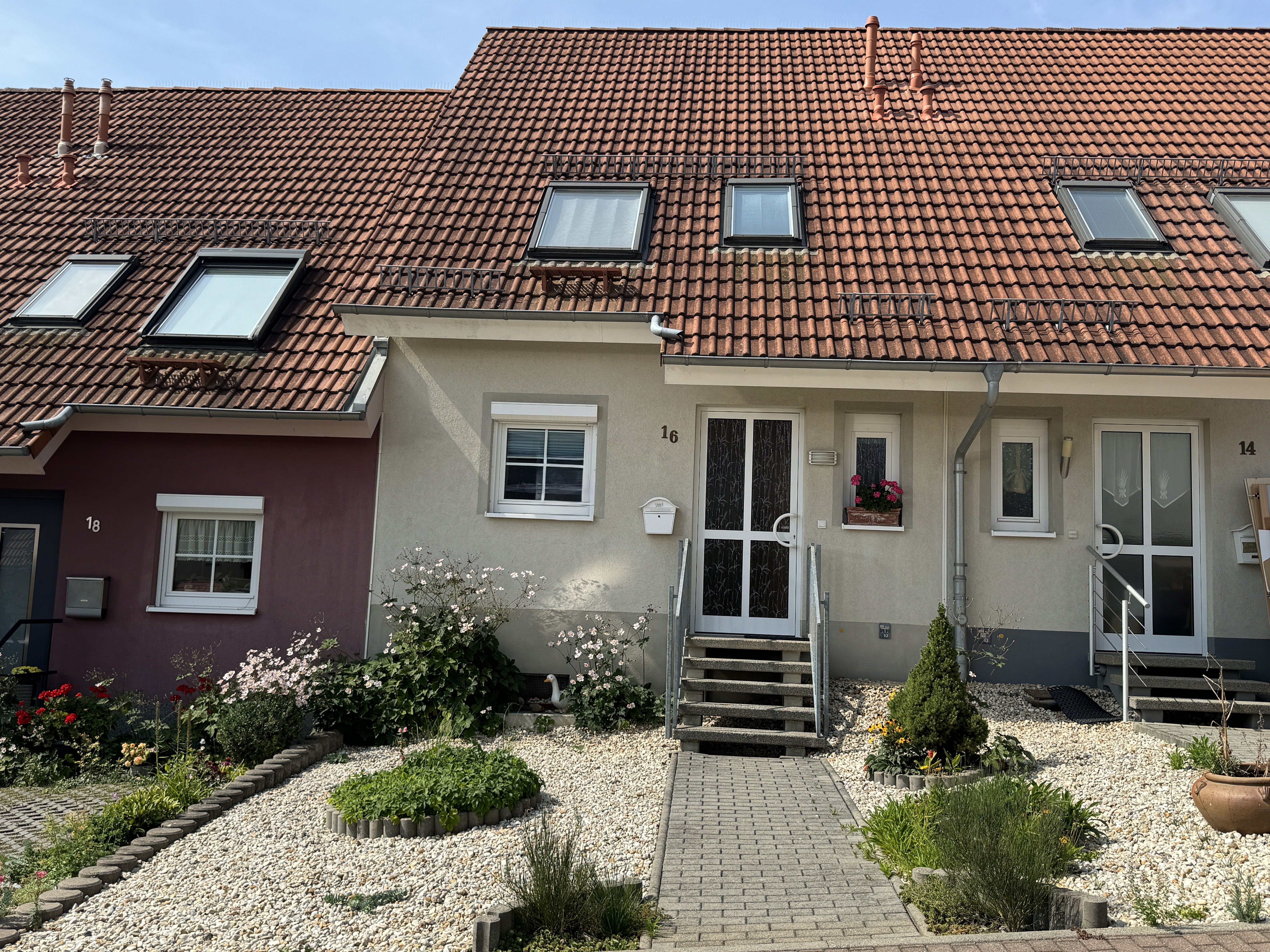 Reihenmittelhaus zum Kauf 229.500 € 4 Zimmer 120 m²<br/>Wohnfläche 189 m²<br/>Grundstück Oberplanitz 575 Zwickau 08064