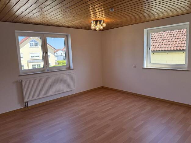 Wohnung zur Miete 800 € 2 Zimmer 63 m² Attenkirchen Attenkirchen 85395