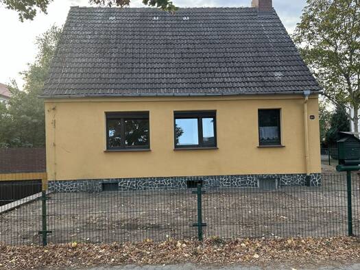 Einfamilienhaus zum Kauf provisionsfrei 110.000 € 5 Zimmer 120 m² 486 m² Grundstück Salzwedel 29410
