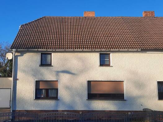 Doppelhaushälfte zum Kauf 58.000 € 5 Zimmer 132 m² 1.994 m² Grundstück Doberlug-Kirchhain Doberlug-Kirchhain 03253
