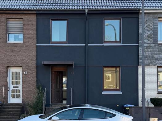 Reihenhaus zur Miete 1.690 € 4,5 Zimmer 125 m² 298 m² Grundstück frei ab 15.04.2026 Ostviertel Essen 45139